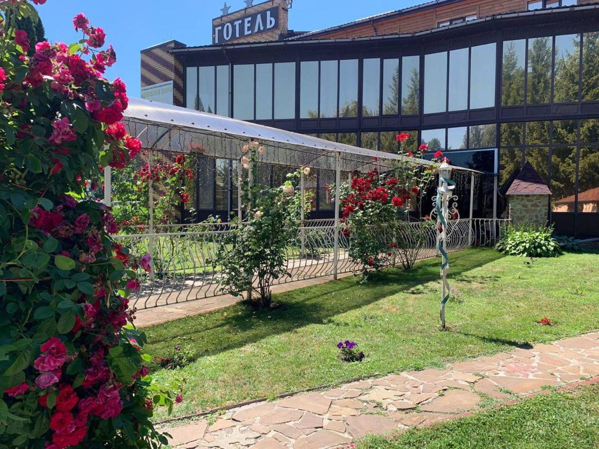 Hotel Complex Lenivaya Vera Novaki ภายนอก รูปภาพ